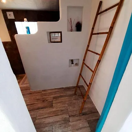 Σπίτι διακοπών Charming House In With Private Garden