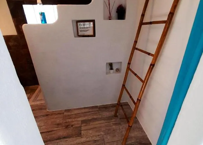 Feriehus Charming House In With Private Garden